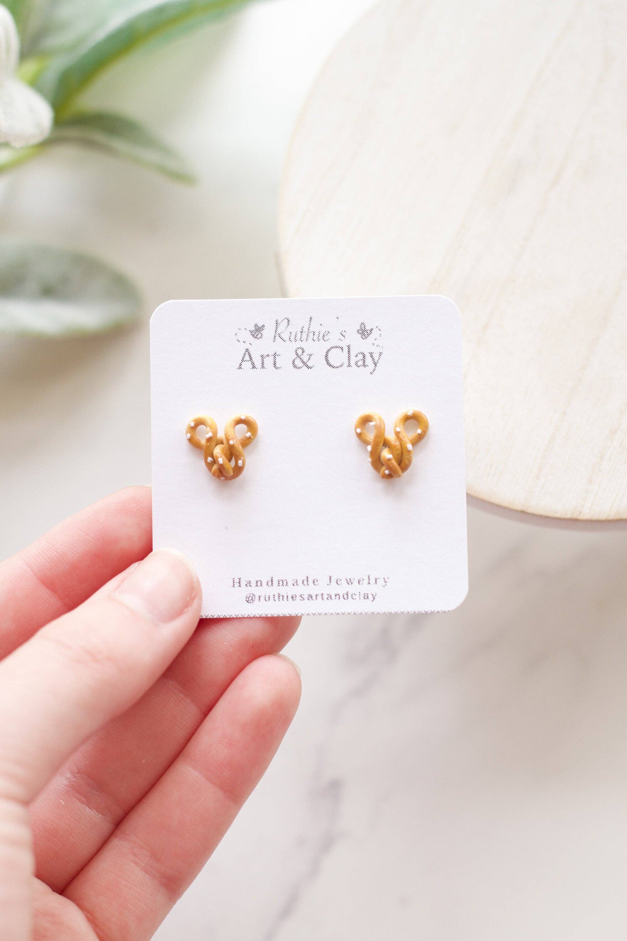 Mickey Snack Studs